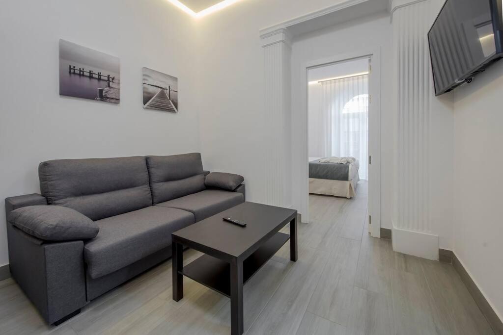Suara Apartamentos 2 Madrid Luaran gambar
