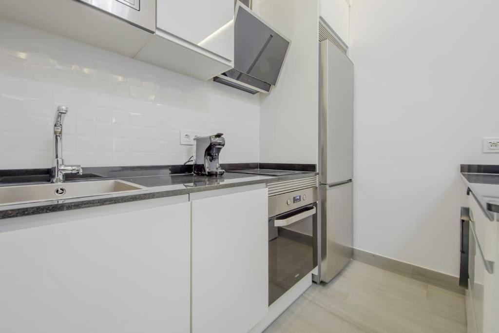 Suara Apartamentos 2 Madrid Luaran gambar